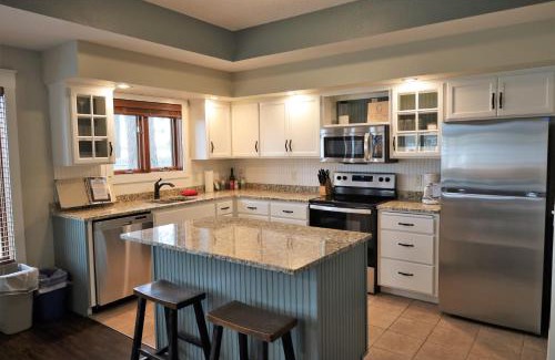 Nisswa Apartamento | Lakeside Gull Lake Condo, Playground, Firepit, Boat Rentals