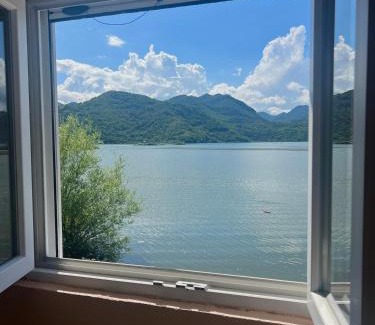 Karuc Apartamento | Lakeside Harmony Apartment