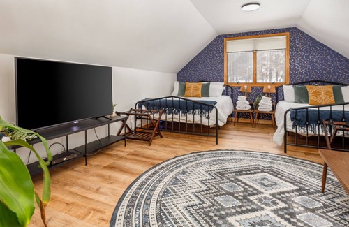 Mancelona Casa | ❥ Lakeside Haven: Newly Remodeled 2BR Home, Sleeps 6 - 10974!