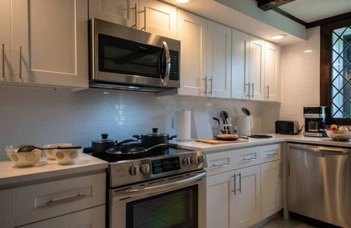 Walton Park Cabaña | Incredible Ranch in the Woods - Lake View - Peace and Luxury!