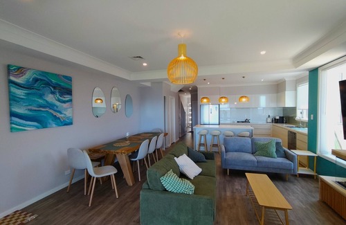 Gorokan Casa | Lakeside Haven Waterfront NSW Central Coast