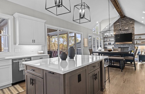 Reed Creek Casa | Lakeside Haven with Gourmet Kitchen