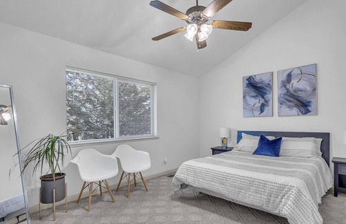 Grass Valley Casa | Lakeside Home W/Garden