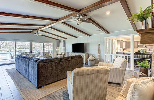 Kingsland Casa | Lakeside home with Private Dock, Hill Country Views & Endless Water Fun