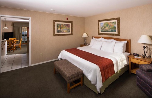 Chelan Cabina | Lakeside Lodge and Suites
