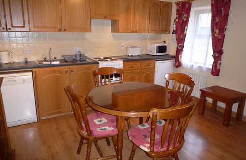 Bantry Cabaña | Lakeside Lodge Bantry