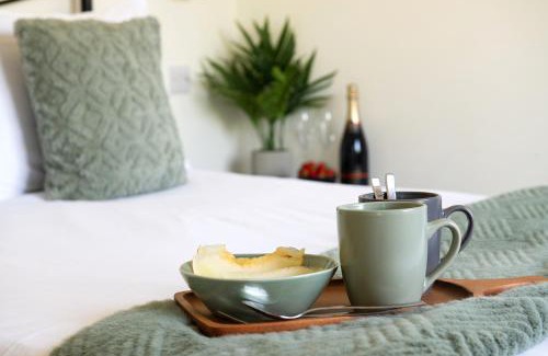 Eastleigh Casa | Lakeside Lodge