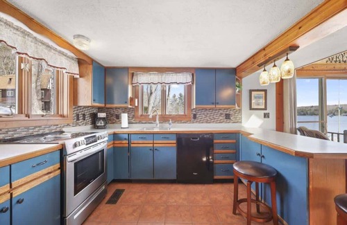 Ellsworth Casa | Lakeside Lodge! Summa