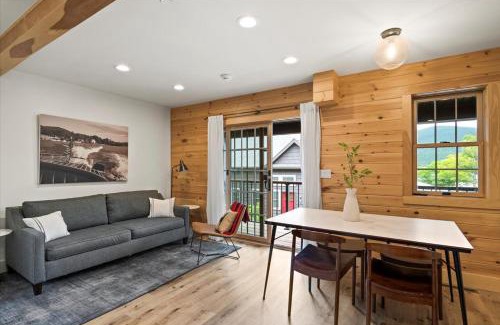 Lake George Casa | Lakeside Lodging