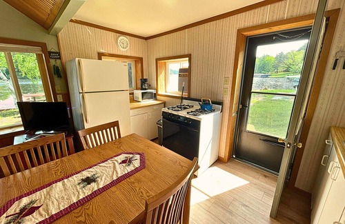 Phillips Cabina | Lakeside, Long Lake Cabin 2! | 1 Bed, 1 Bath