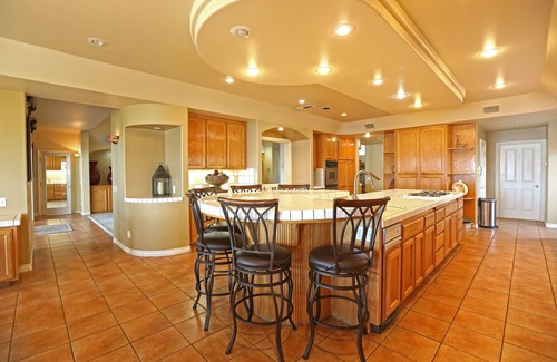 Lakeland Village Casa | Lakeside Mansion Waterfront Family Reunions + Events!