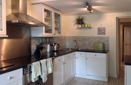 Torpoint Cabaña | Lakeside, MILLBROOK