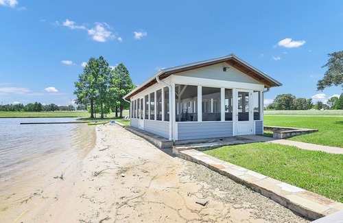Athens Casa | Lakeside Ranch Cabin, Trails, Firepit & Fall Views