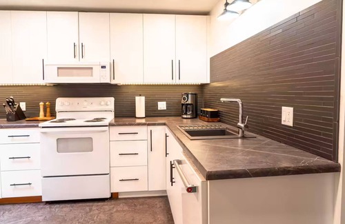 Christina Lake Casa | Lakeside Re-Treat