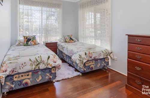 Buff Point Casa | Lakeside Retreat - Cheerful Family Home with Pool