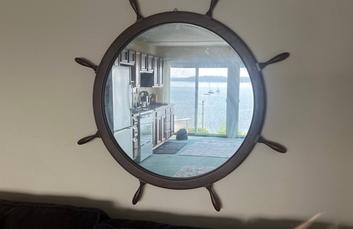 Charlotte Cabaña | Lakeside retreat on historic Thompsons Point in Charlotte, Vermont
