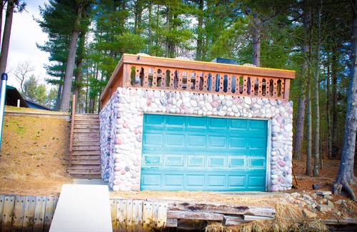Neillsville Cabina | Lakeside Retreat with Private Docks, Hot Tub, Scenic Views and Near Trails