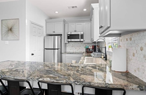 Highlands Casa | Lakeside Sky House @Red Ear River Boat & RV Park