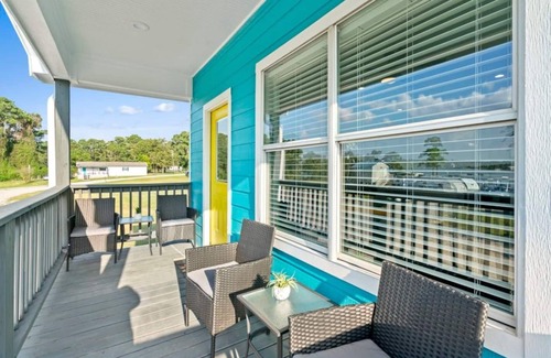 Highlands Casa | Lakeside Sky House @Red Ear River Boat & RV Park