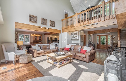 Waterfront Greens Casa | Premiere Deep Creek Home cargado con comodidades!