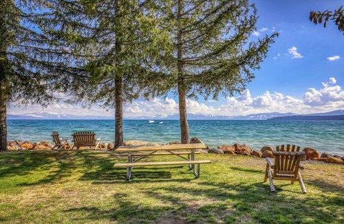 Tahoe Vista Casa | Lakeside Studio Steps from the Beach