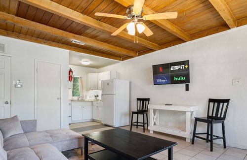 Volente Cabina | LakeTravis Bungalow7