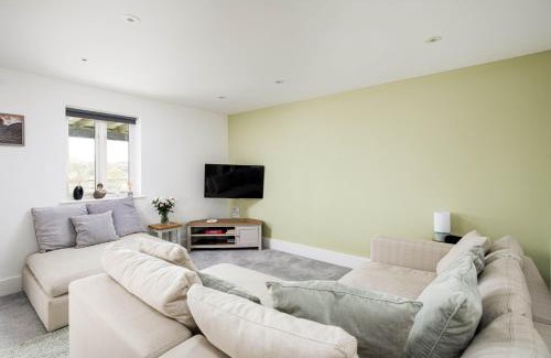 Cirencester Apartamento | Lakeview apartment with a Spa on a nature reserve Wigeon HM110