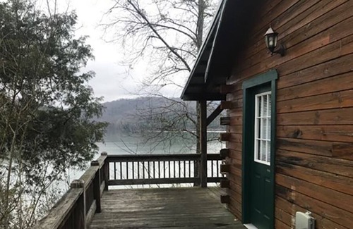 Allons Cabina | Lakeview Cabin en Marina en Dale Hollow Lake, cerca del parque estatal Standing Stone