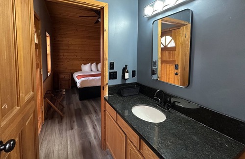 Canyon Lake Complejo | LAKEVIEW CABIN GRAND - UNIT D
