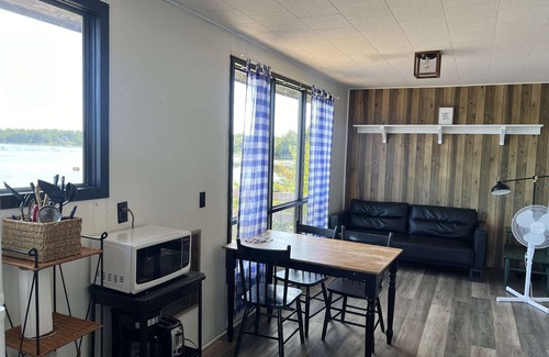 Carling Cabina | Lakeview Cabin in Georgian Bay - Rockwood #11