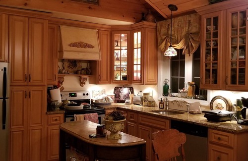 Woodford Cabina | Lakeview Cabin in the Mountains