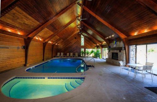 Osage Beach Casa | Lakeview Condo Wdockpoolhottubsauna-sleeps 8