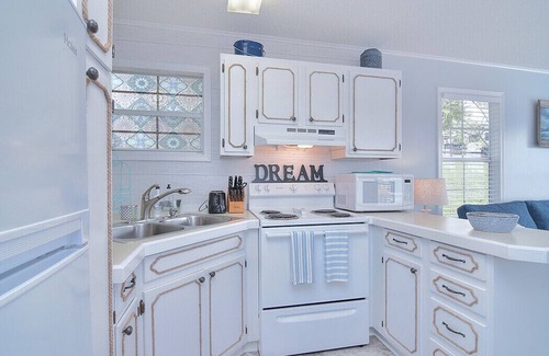 New London Cabaña | Lakeview Cottage- Amazing views in Badin Shores