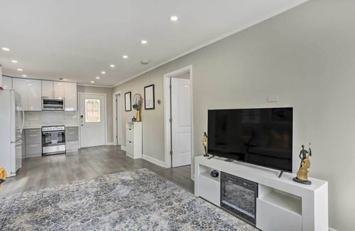 Hopatcong Casa | Lakeview Cozy Home - 2-Bedroom Cottage in Hopatcong, NJ