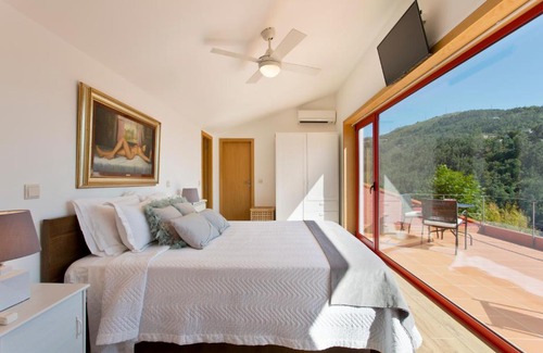 Terras de Bouro Casa | Lakeview Geres Guest House