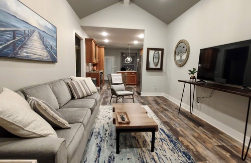 Mid America Casa | Lakeview Getaway A - Perfect for couples or families