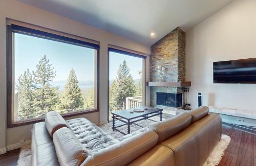 Incline Village Casa | Lakeview Getaway