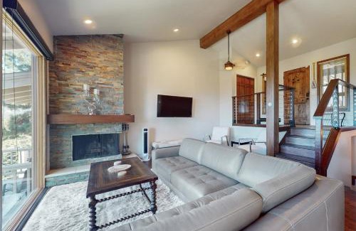 Incline Village Casa | Lakeview Getaway