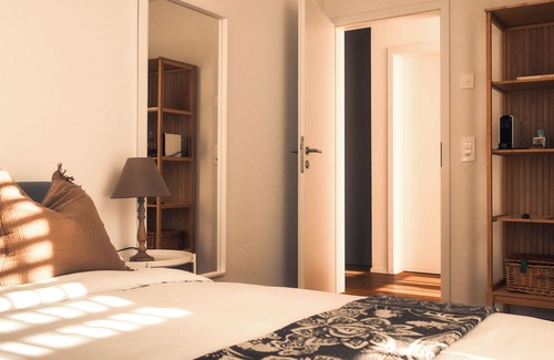 Chatillon Cama Y Desayuno | Lakeview Guesthouse with Two Bedrooms & Private Bathroom