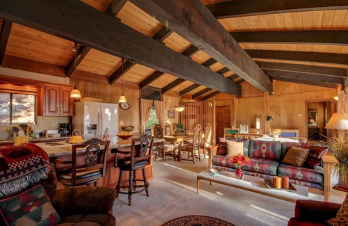 Incline Village Casa | Margie's Hideaway: Lakeview Home en Incline Village, ubicación privilegiada en Lake Tahoe Prime