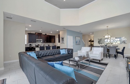 Kissimmee Cabaña | Lakeview Home w/ Private Pool & Free Water Park!