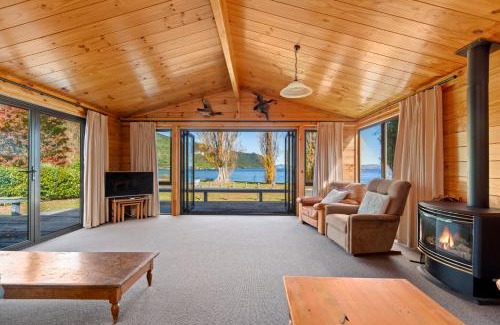 Kinloch Casa | Lakeview in Kinloch