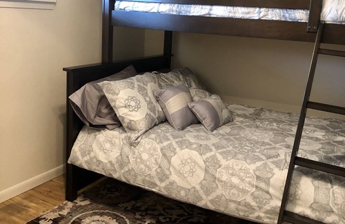 Burnet Casa | Lakeview Lodge on Spider Mountain