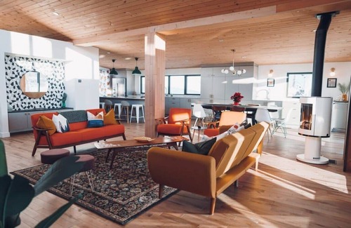 Les Pays-d'en-Haut Regional County Municipality Chalet De Esquí | Lakeview Luxury Cottage w/ Private Spa