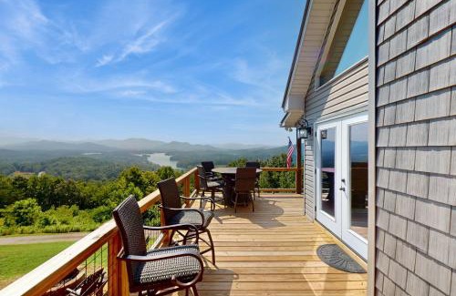 Hayesville Casa | Lakeview Mountain Retreat