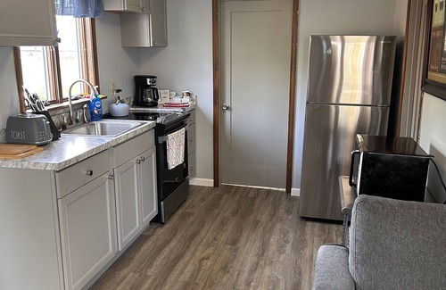 Wilson Casa | Lakeview Ontario Cottage