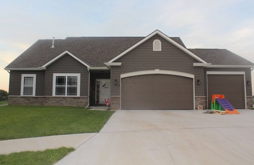 Jefferson Casa | Lakeview Open Concept Family Home-Great for Kids!