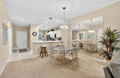 Tropical Cove Condominio | Lakeview Retreat at Lexington CC Lake Village