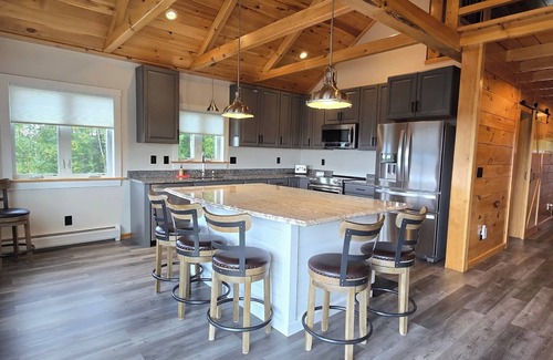 Beebe Plain Casa | Lakeview Retreat in Derby VT – 3BR/2BA Overlooking Salem Lakes