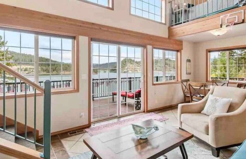 Coeur d'Alene Casa | Lakeview Retreat- Waterfront, Private dock, amazing views!